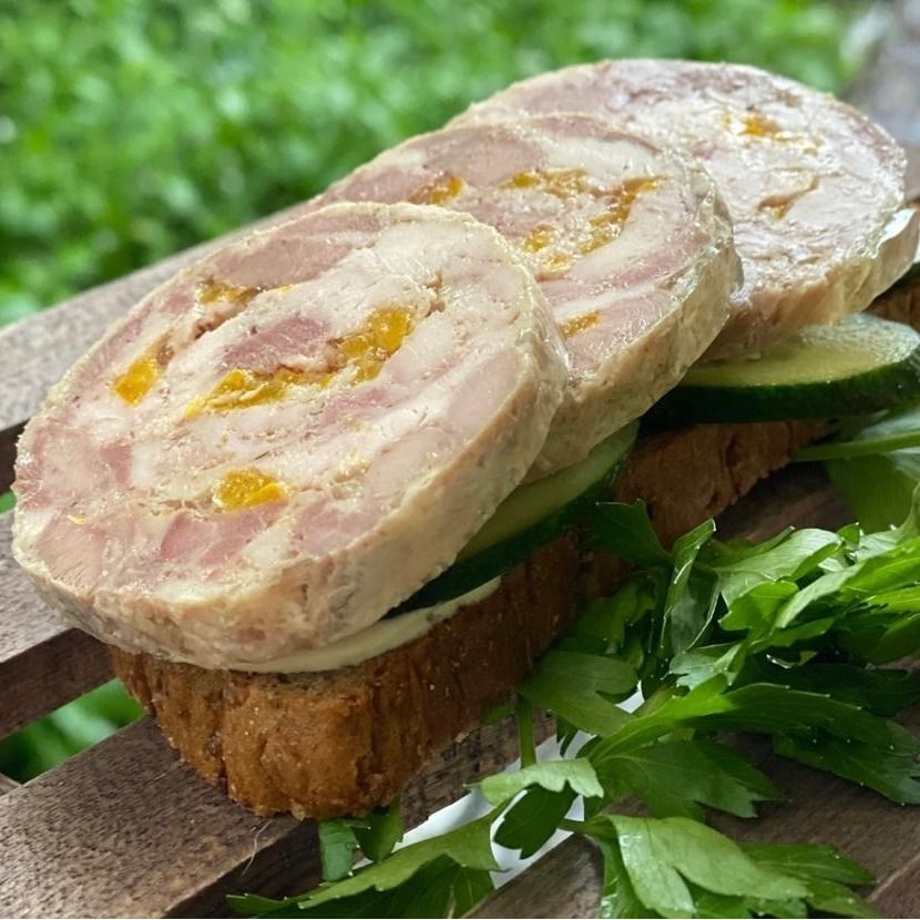 Рулет из курицы (с болгарским перцем)