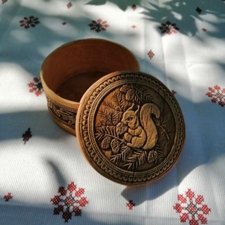 Шкатулка "Белочка"