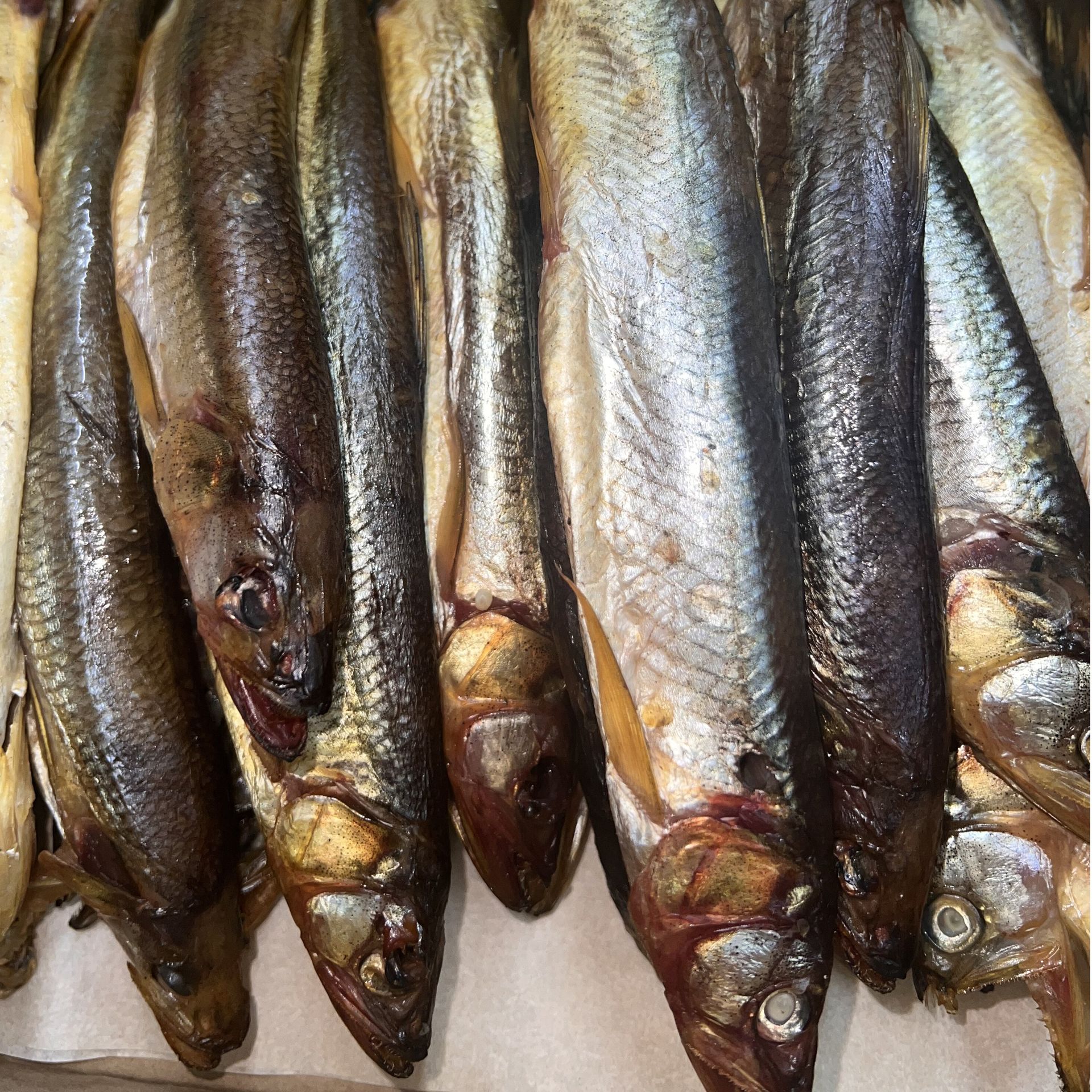 Корюшка дальневосточная холодного копчения Корюшка дальневосточная холодного копчения