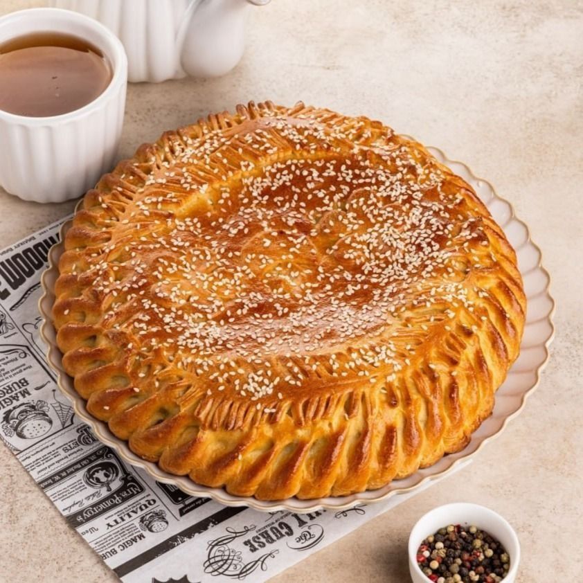 Пирог с копченым сыром, грибами и ветчиной 1 кг. Пирог с копченым сыром, грибами и ветчиной 1 кг.