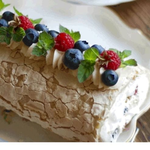 Меренговый рулет