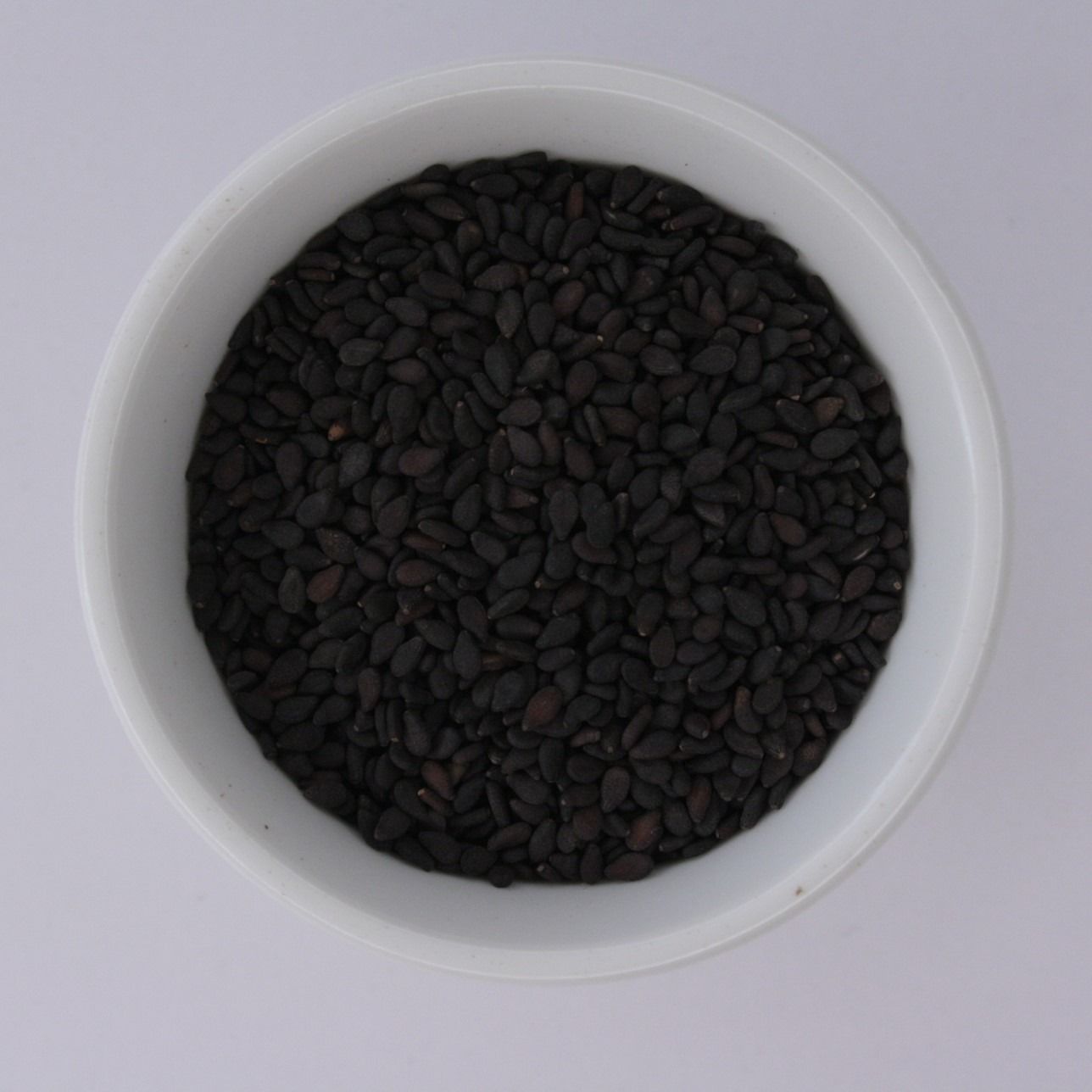 Кунжутное семя черное