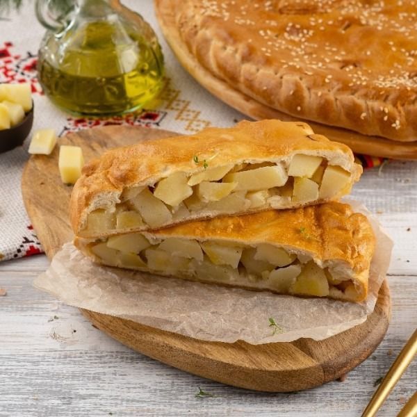 Пирог слоеный с картофелем, 2 кг.