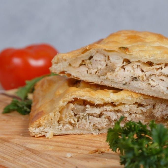 Слойка с курицей и сыром