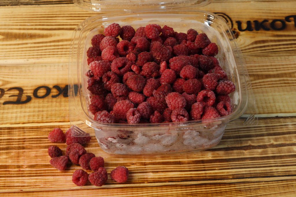 Малина Экстра быстрозамороженная 500 г садовая - упаковка 0.5 Кг.