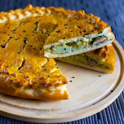 Пирог со свининой и картофелем