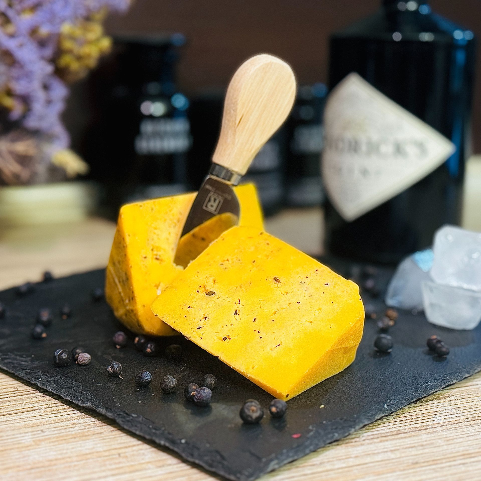 Сыр Карфилли с можжевельником-2 Сыр Карфилли с можжевельником-2