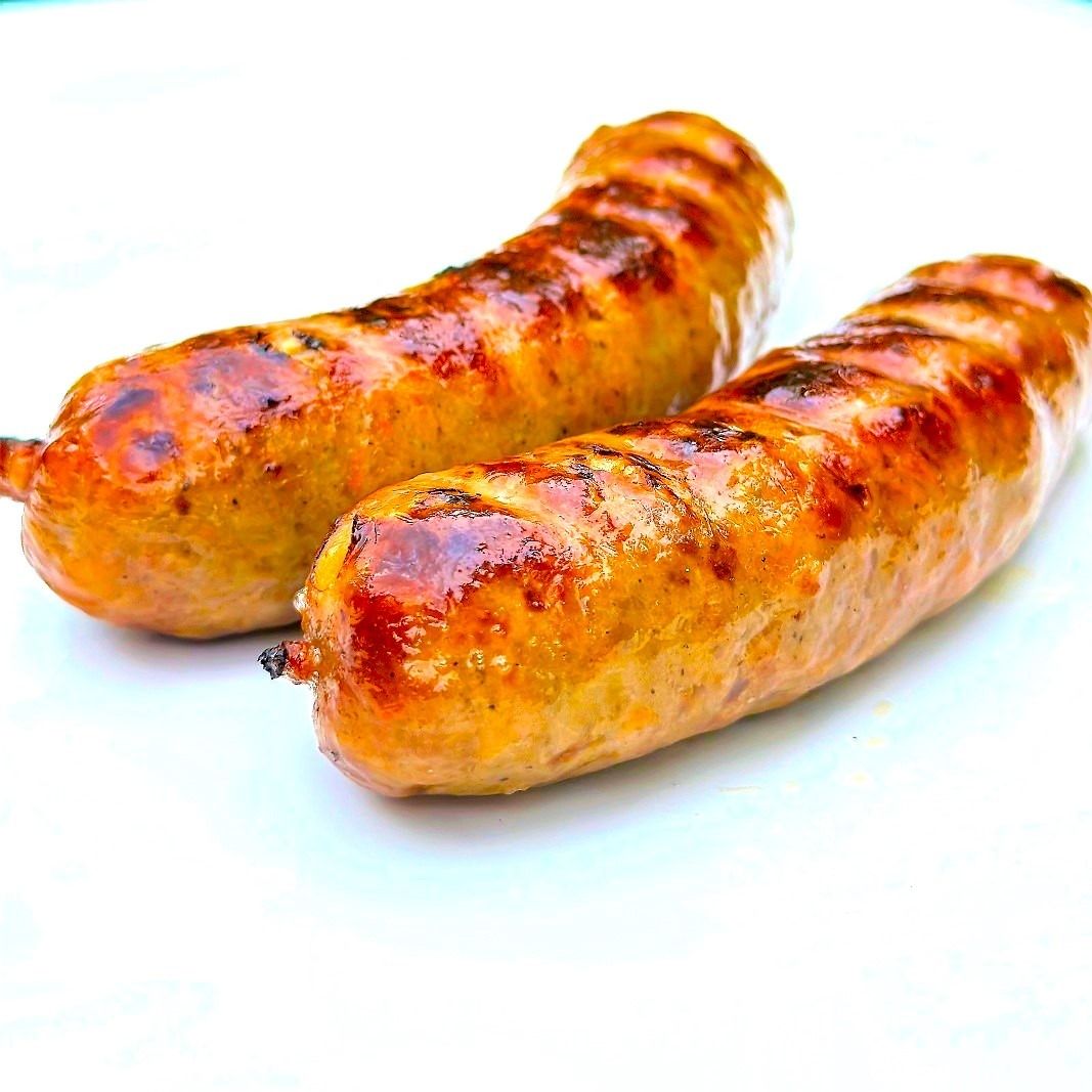 Колбаски гриль мясные с немецкой капустой