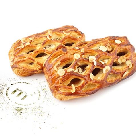 Слойка с фундучным пралине и шоколадом Слойка с фундучным пралине и шоколадом