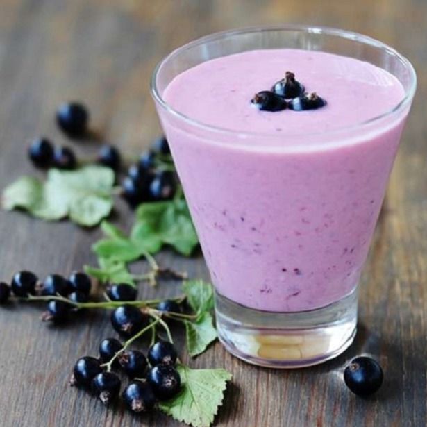 Йогурт питьевой (смородина) Йогурт питьевой (смородина)