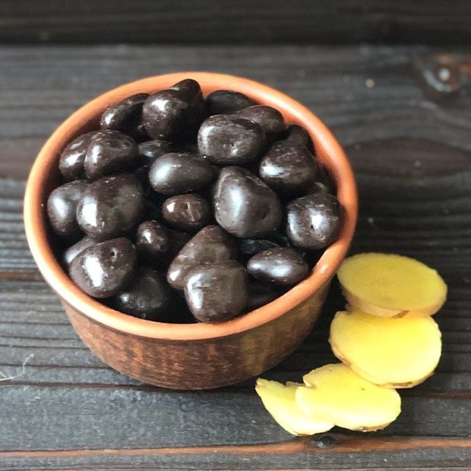 Имбирь в темном в шоколаде / 250 гр Имбирь в темном в шоколаде / 250 гр