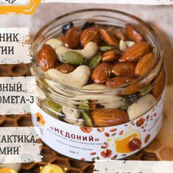 "Медоний" - мёд с орешками