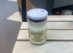 Йогурт вишня 4%, Истринская сыроварня Олега Сироты, 200 грамм