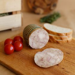 Рулет куриный сливочный