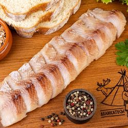 Нарезка филе муксуна холодного копчения Нарезка филе муксуна холодного копчения