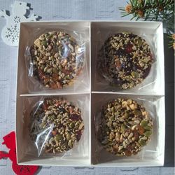 Четыре конфеты