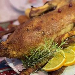 Утка фаршированная маринованная