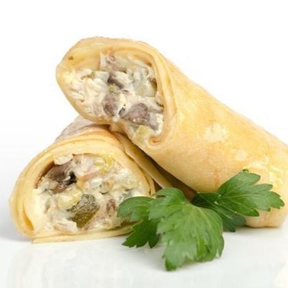 Блины с куриным жульеном 6 шт. Блины с куриным жульеном 6 шт.