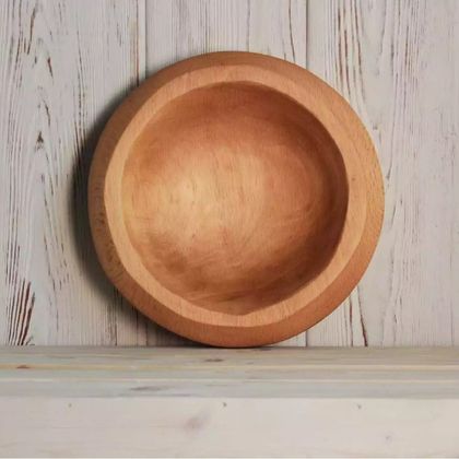 Средняя плошка из бука (светлая)