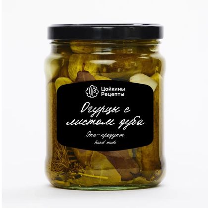 Огурцы с листом дуба