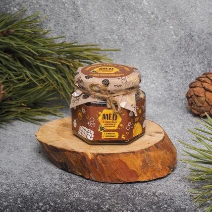 Мёд с кедровыми орешками и клюквой, 120 гр