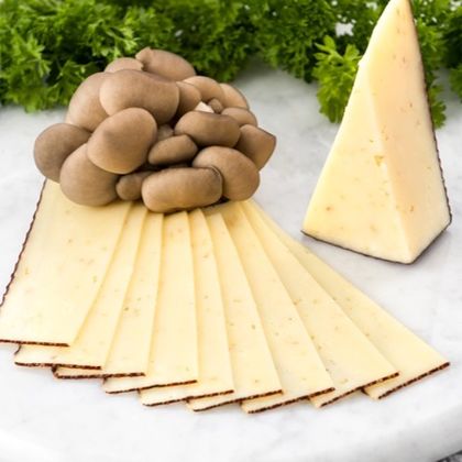 Сыр "Фермерский" с белыми грибами
