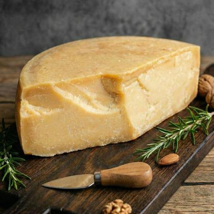 Сыр Пармиджанино 48 мес. Сыр Пармиджанино 48 мес.