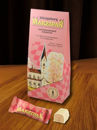 Марципан в белом шоколаде со вкусом клубники со сливками, 135 гр Марципан в белом шоколаде со вкусом клубники со сливками, 135 гр