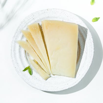 Фермерский сыр Манчего из овечьего молока