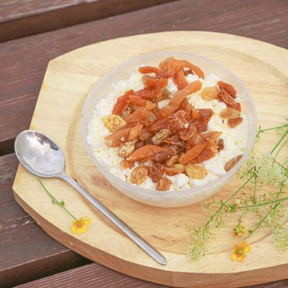 Твороженная масса с курагой Твороженная масса с курагой