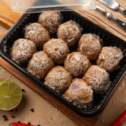 Фрикадельки из клария заморож. Фрикадельки из клария заморож.