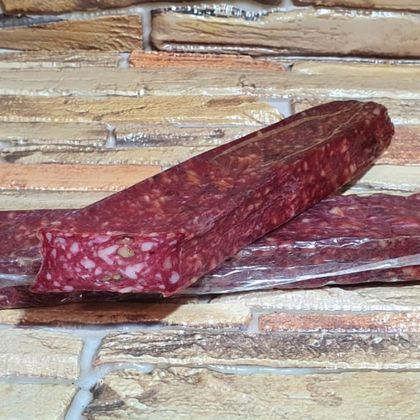 Колбаса сырокопченая, с грецким орехом