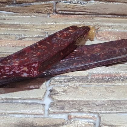 Колбаса сырокопченая, с кедровым орехом