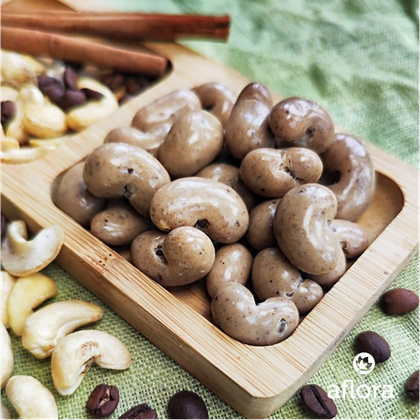 Кешью в шоколаде белом и молотым кофе с корицей /100 гр