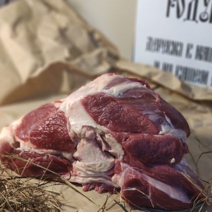 Голяшка на кости телятина Голяшка на кости телятина