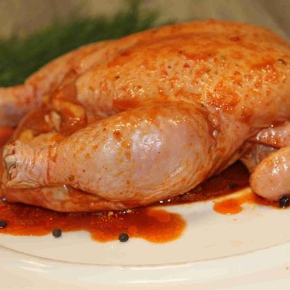 Цыпленок тапака в маринаде с черносливом и грецкими орехами
