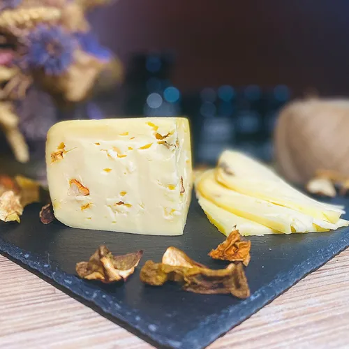 Сыр Качотта с белыми грибами Сыр Качотта с белыми грибами