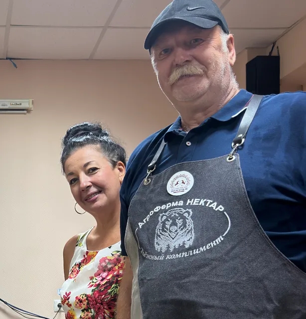 Агроферма "НЕКТАР" и магазины вкусных подарков "БИрлога"